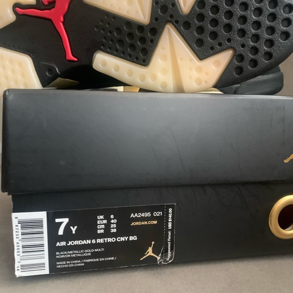 Retro Jordan 6s Chinese New Year - Picture 6 of 8